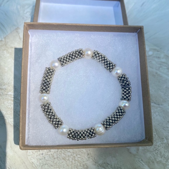 Beaded Silver and Pearl Bracelet - Picture 2 of 3